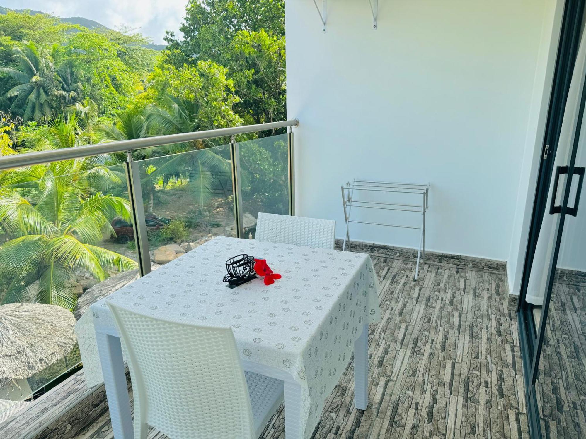 Bijoutier Apartments Grand Anse  Exterior photo