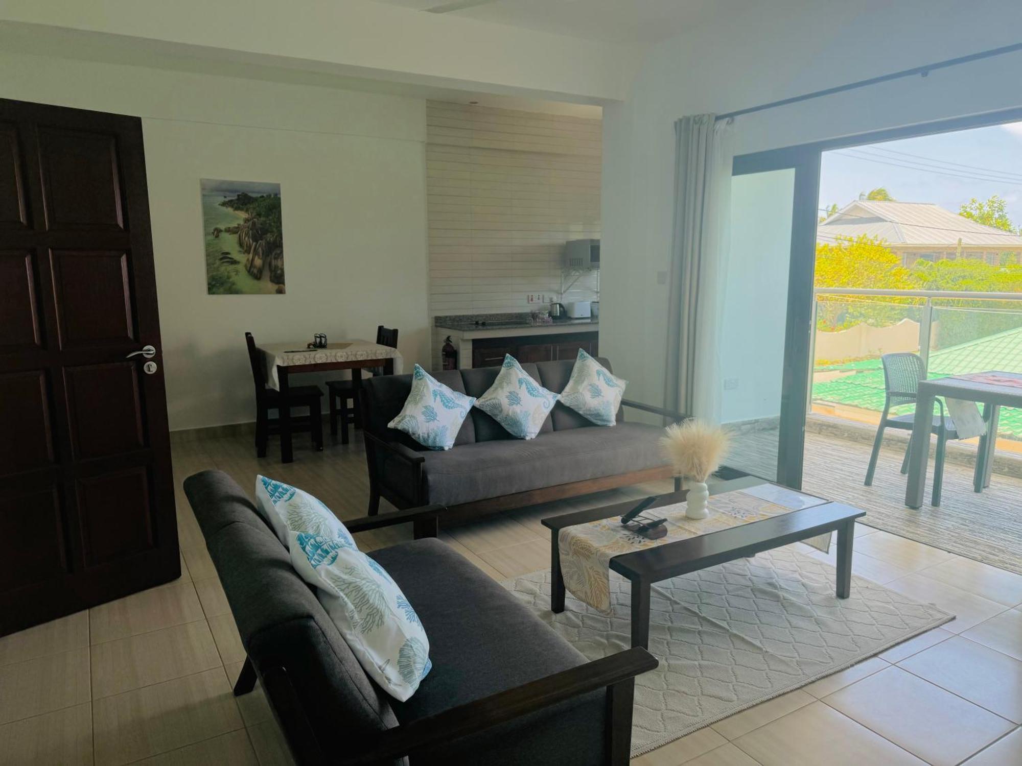 Bijoutier Apartments Grand Anse  Exterior photo